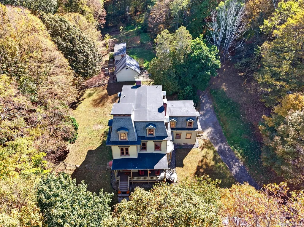250 Route 100 Mount Kisco NY 10549