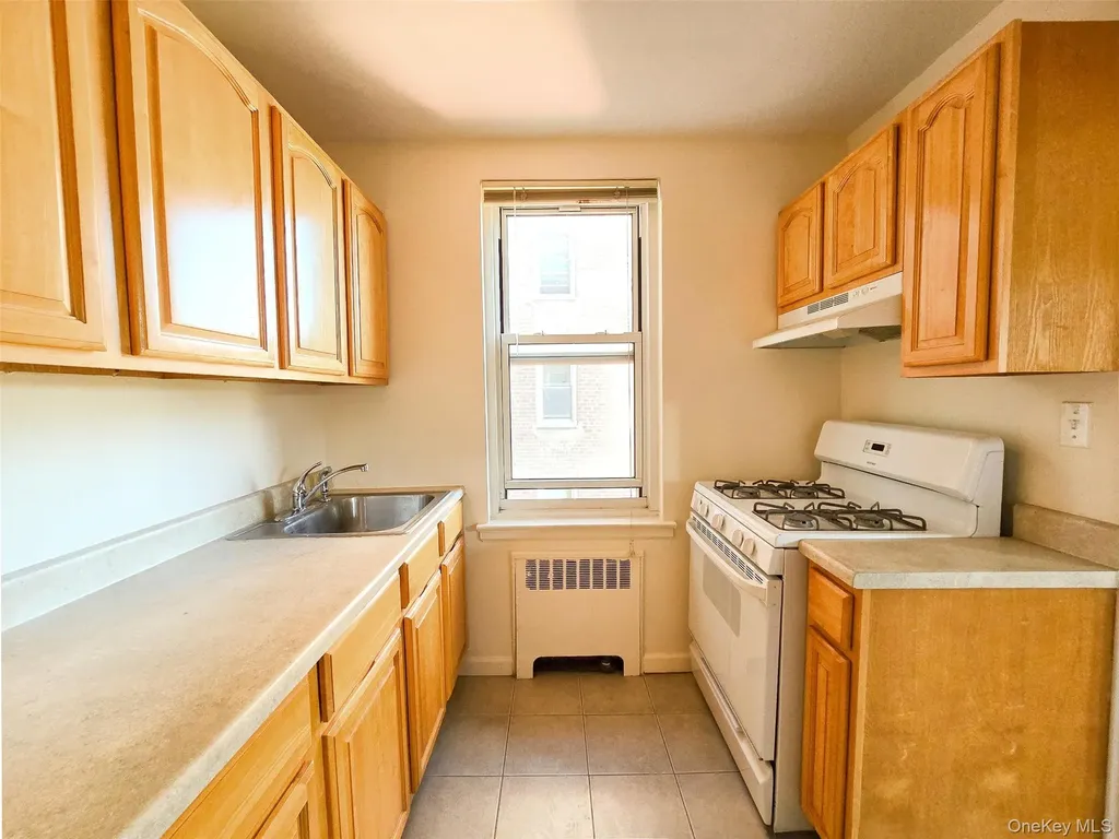 30-11 Parsons Boulevard Flushing NY 11354