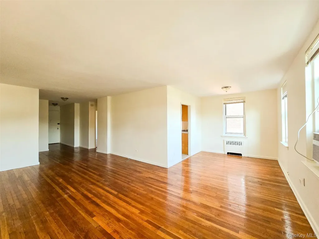 30-11 Parsons Boulevard Flushing NY 11354
