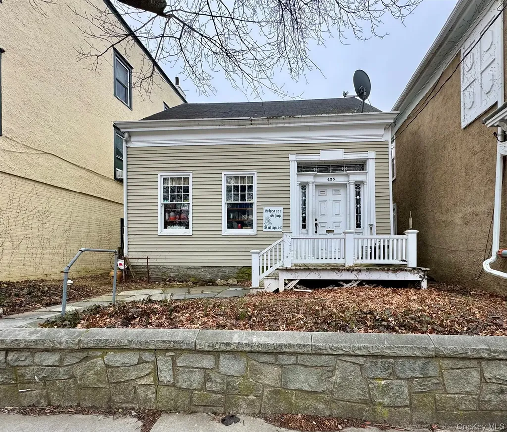 425 Main Greenport NY 11944