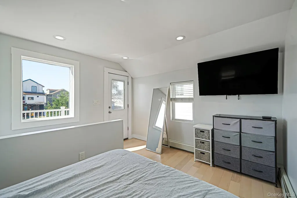 252 Arthur Street Freeport NY 11520