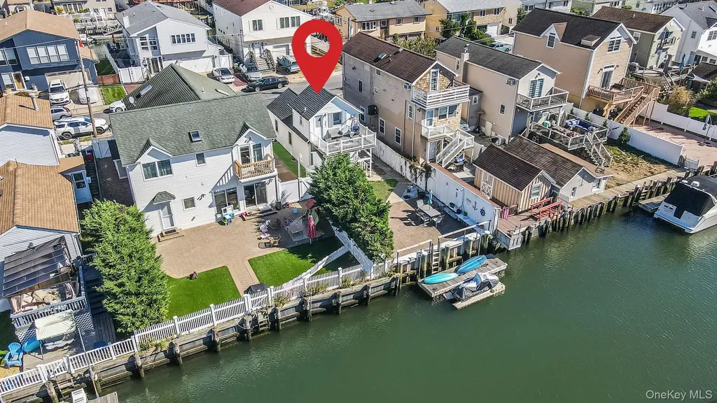 252 Arthur Street Freeport NY 11520