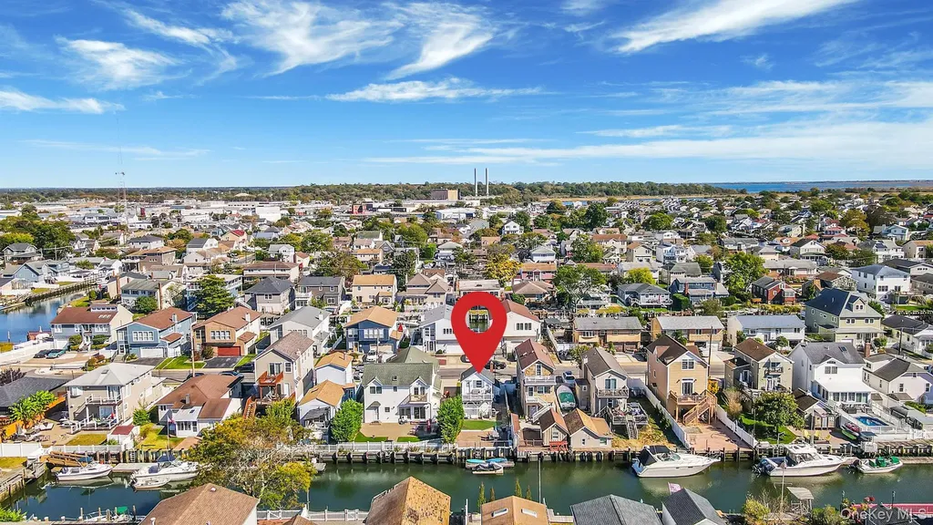 252 Arthur Street Freeport NY 11520