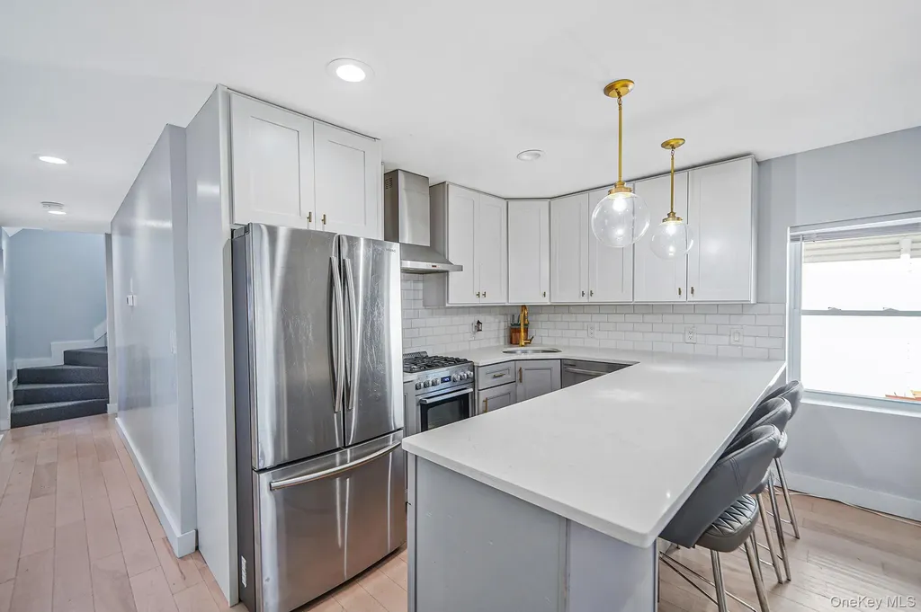 252 Arthur Street Freeport NY 11520