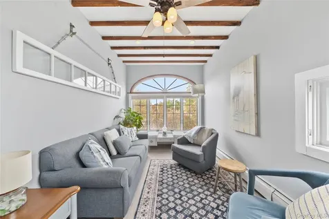 260 Ocean Avenue Amityville NY 11701