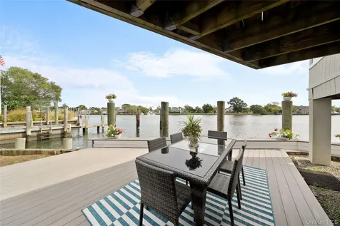 260 Ocean Avenue Amityville NY 11701