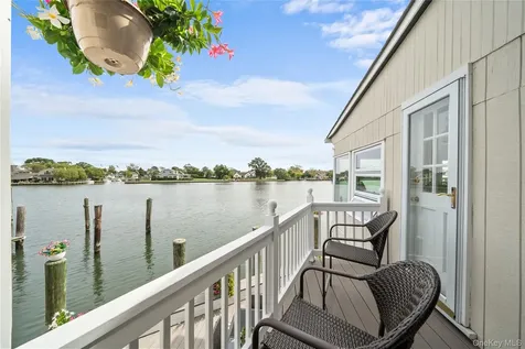 260 Ocean Avenue Amityville NY 11701