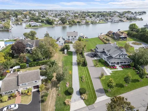 260 Ocean Avenue Amityville NY 11701