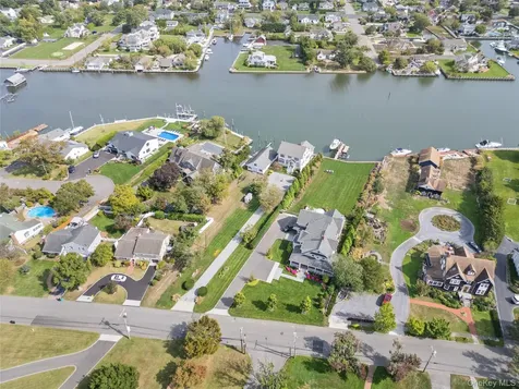 260 Ocean Avenue Amityville NY 11701