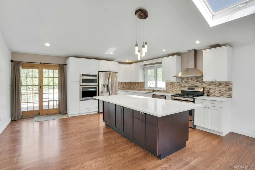 33 Pittoni Drive Commack NY 11725