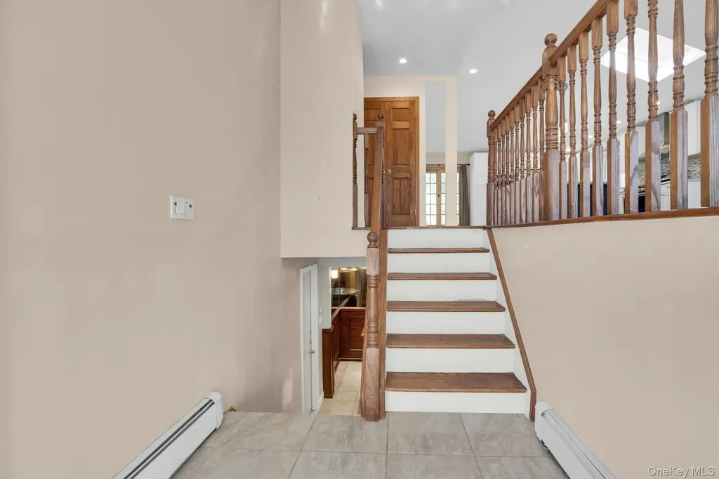 33 Pittoni Drive Commack NY 11725