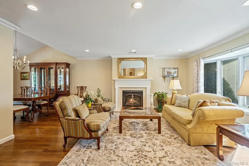 1 Jerome Drive Farmingdale NY 11735