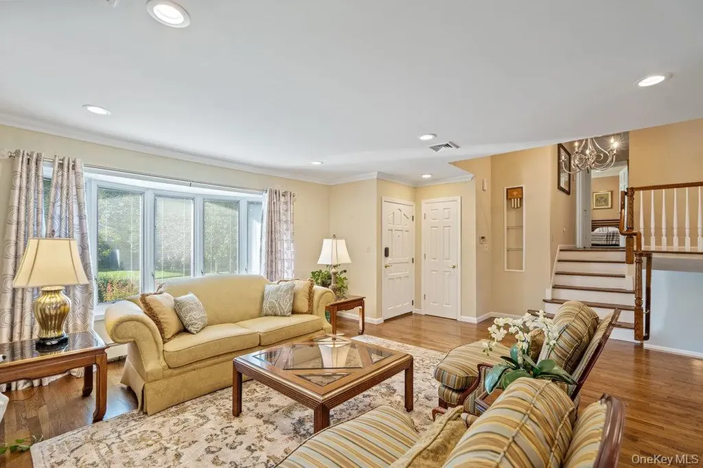 1 Jerome Drive Farmingdale NY 11735