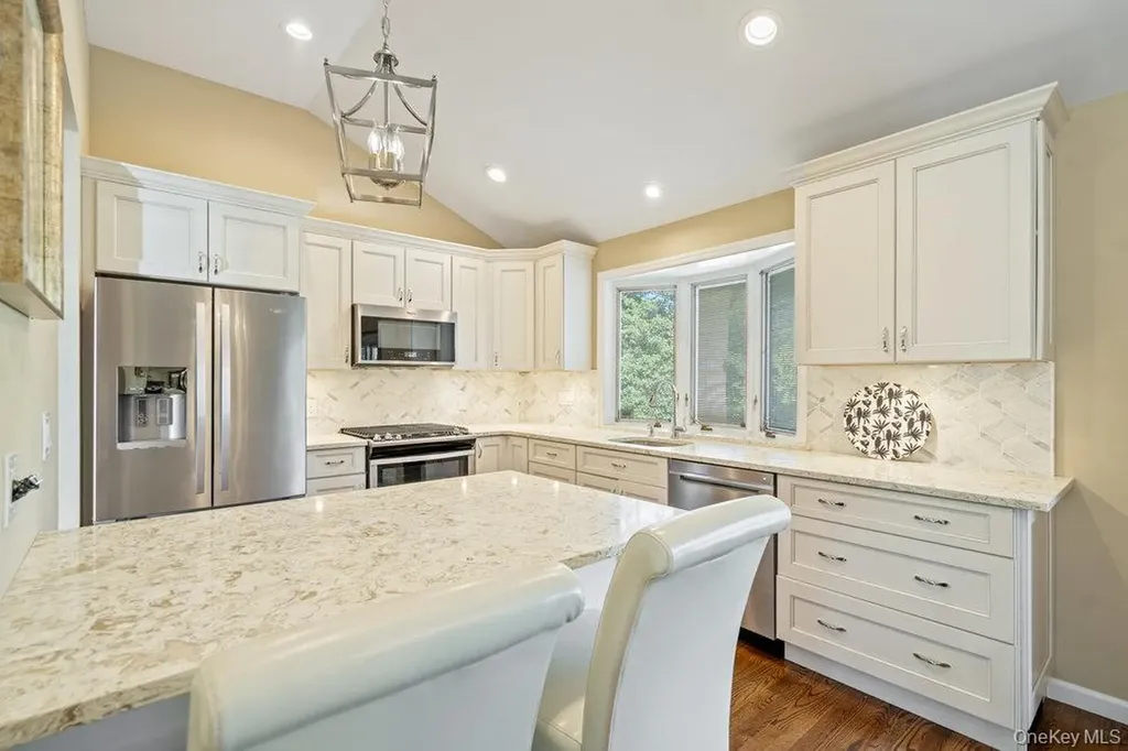 1 Jerome Drive Farmingdale NY 11735