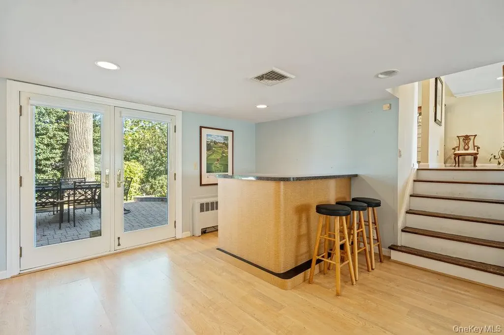 1 Jerome Drive Farmingdale NY 11735