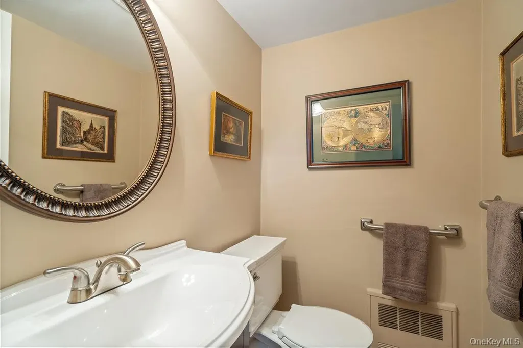 1 Jerome Drive Farmingdale NY 11735