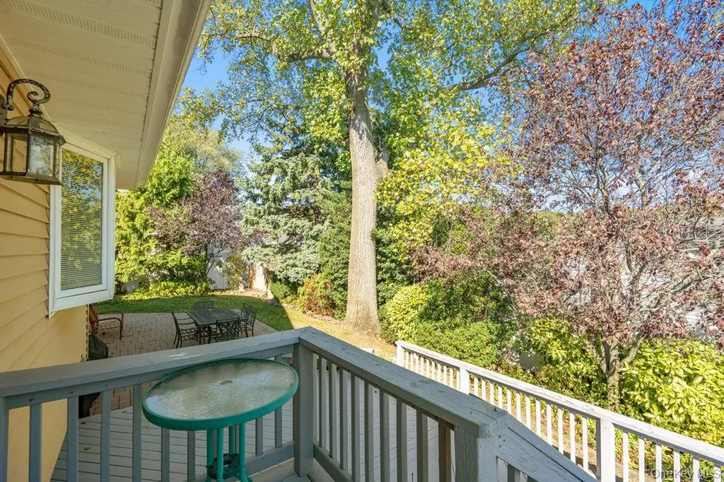 1 Jerome Drive Farmingdale NY 11735