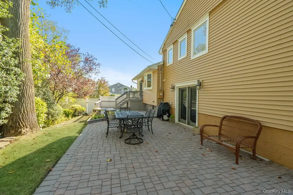 1 Jerome Drive Farmingdale NY 11735
