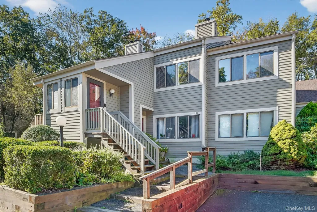 132 Stone Meadow South Salem NY 10590