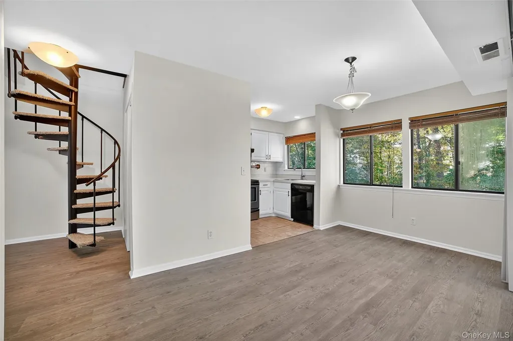 132 Stone Meadow South Salem NY 10590