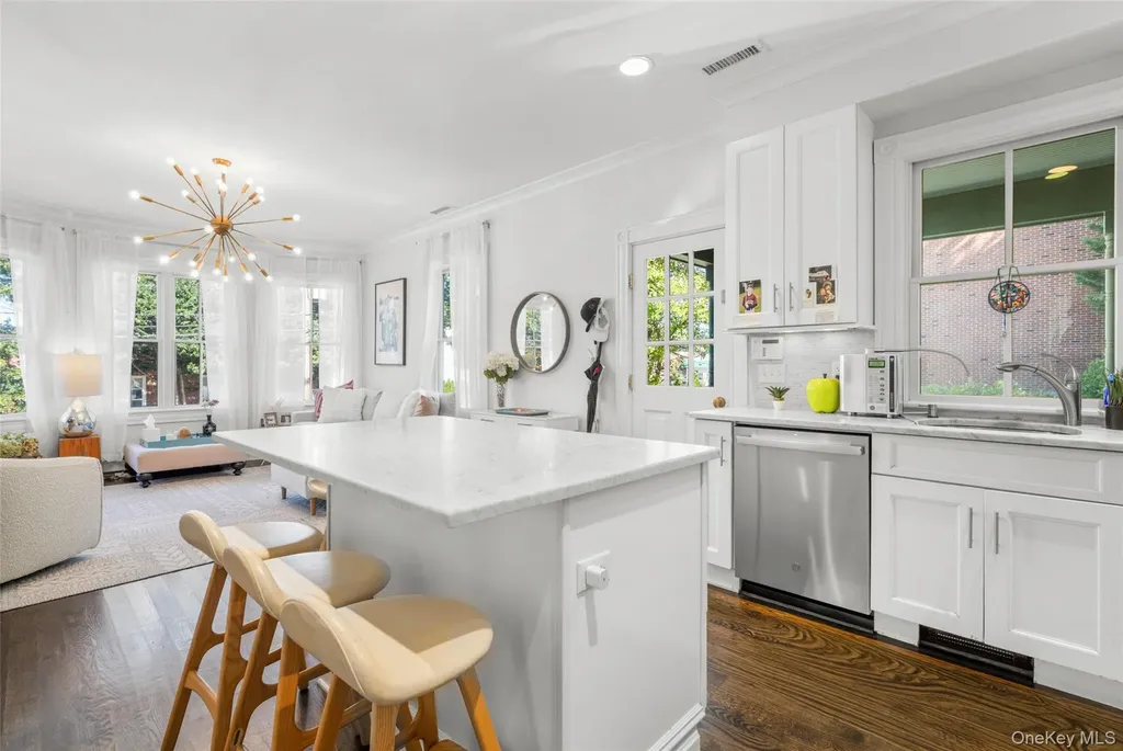 251 Mount Pleasant Avenue Mamaroneck NY 10543