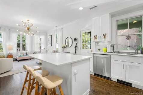 251 Mount Pleasant Avenue Mamaroneck NY 10543