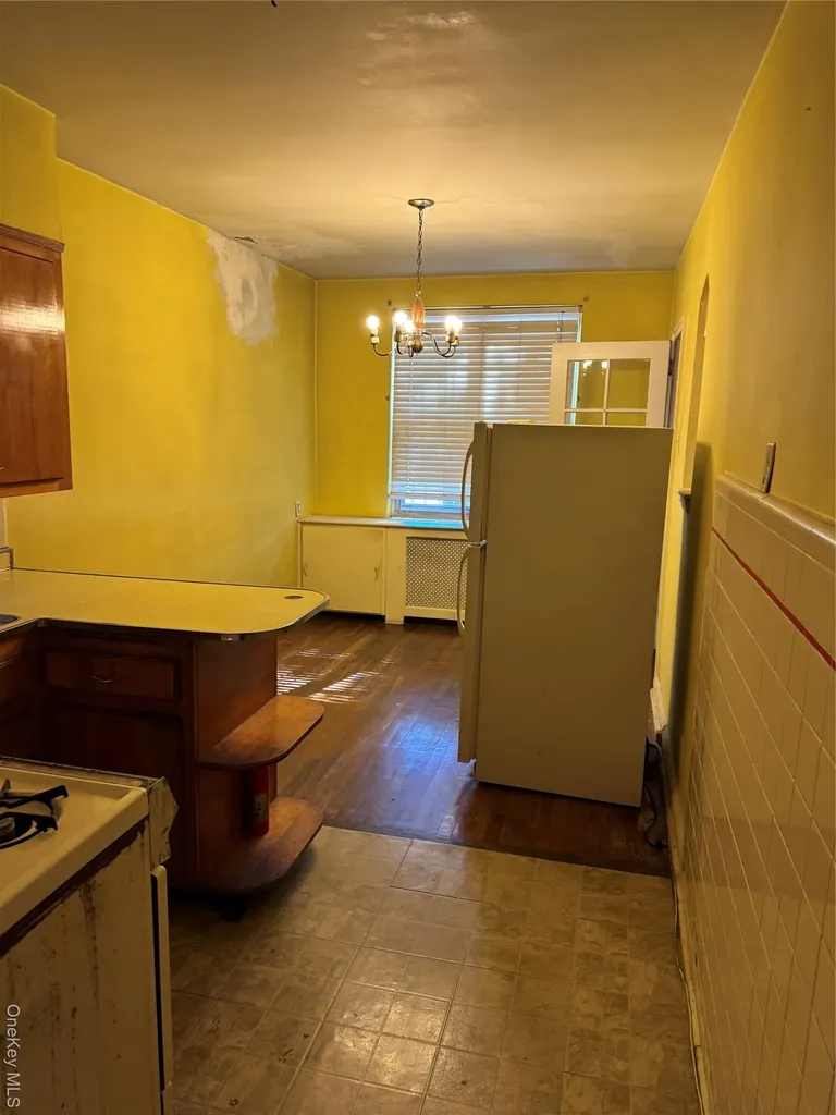 1955 Haviland Avenue Bronx NY 10472