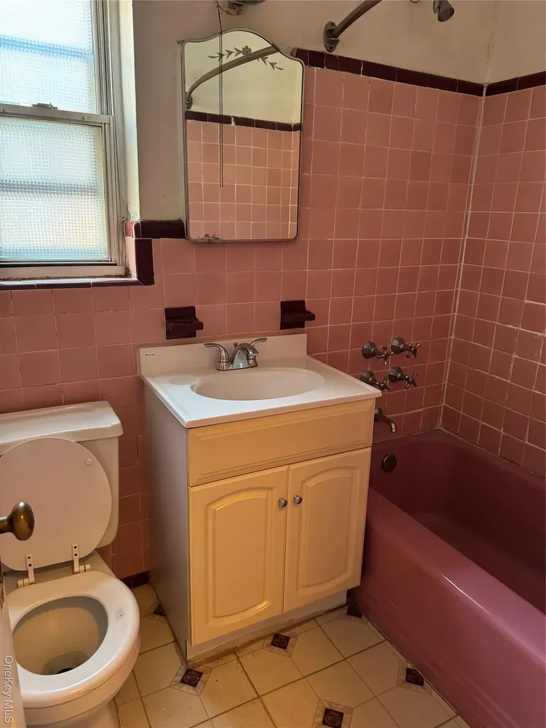 1955 Haviland Avenue Bronx NY 10472