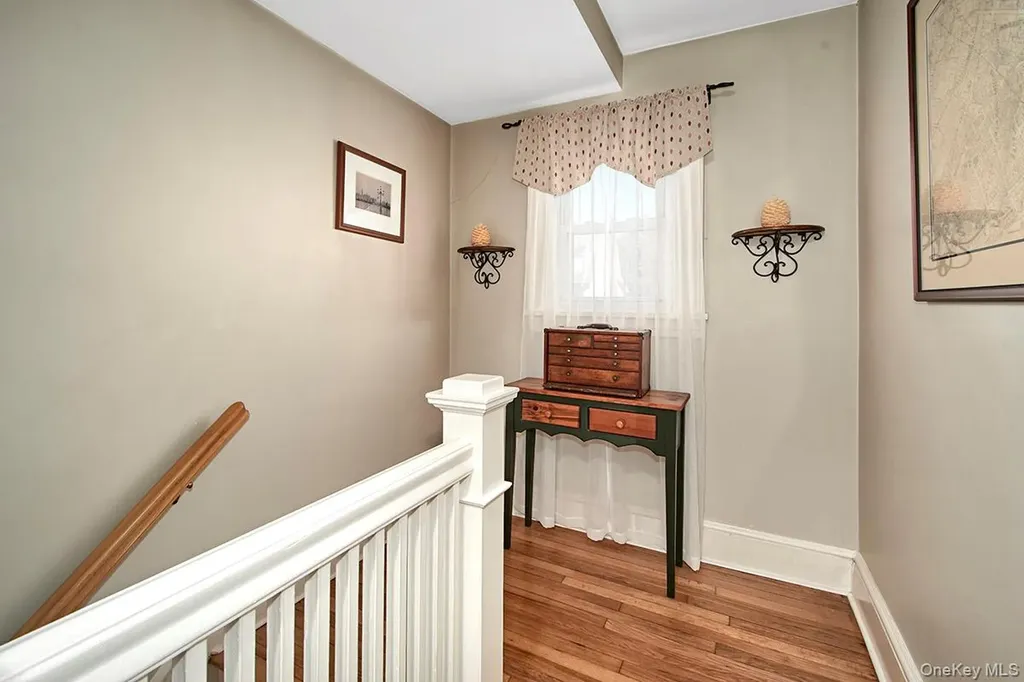 72 Ogden Avenue White Plains NY 10605