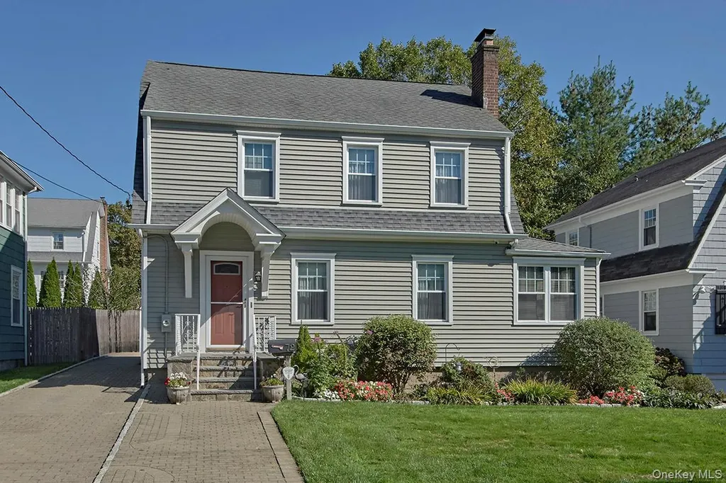 72 Ogden Avenue White Plains NY 10605