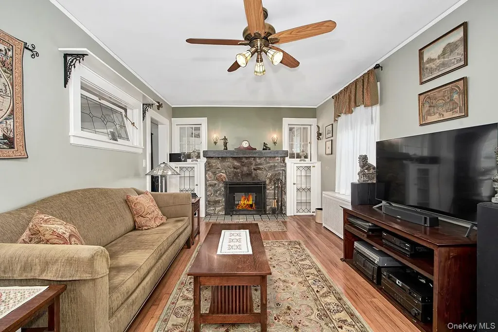 72 Ogden Avenue White Plains NY 10605