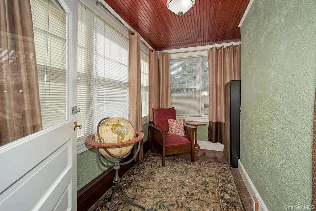 72 Ogden Avenue White Plains NY 10605