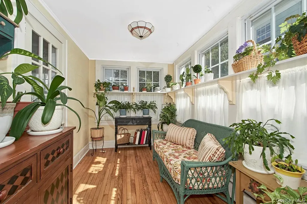 72 Ogden Avenue White Plains NY 10605