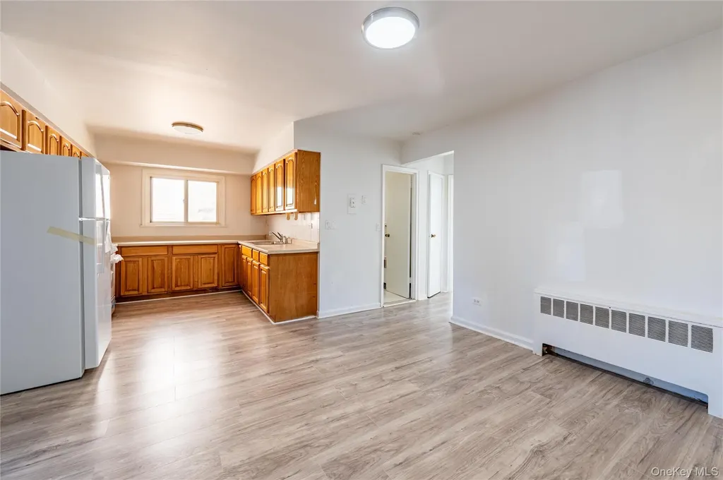 2730 Barnes Avenue Bronx NY 10467