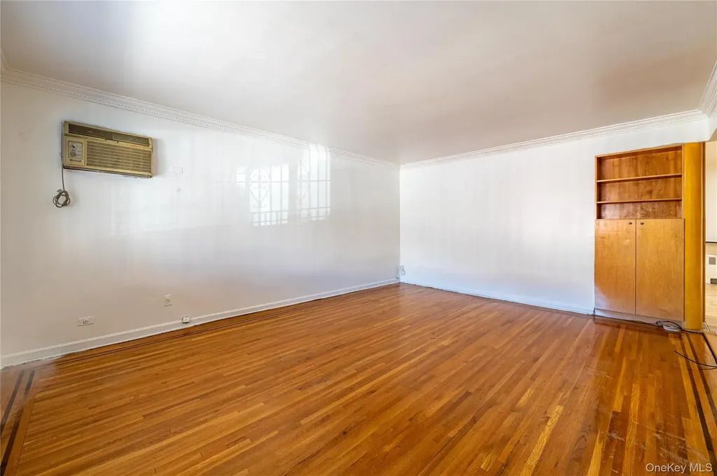 2730 Barnes Avenue Bronx NY 10467