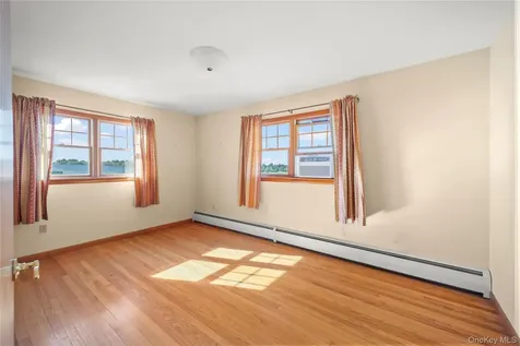 76 Smith Road Kinderhook NY 12106