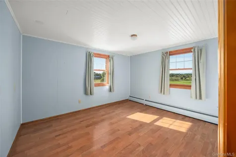 76 Smith Road Kinderhook NY 12106