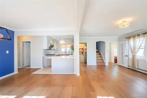 5612 212th Street Bayside NY 11364