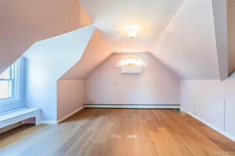 5612 212th Street Bayside NY 11364