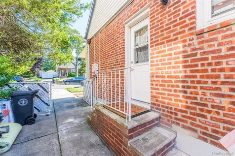 5612 212th Street Bayside NY 11364