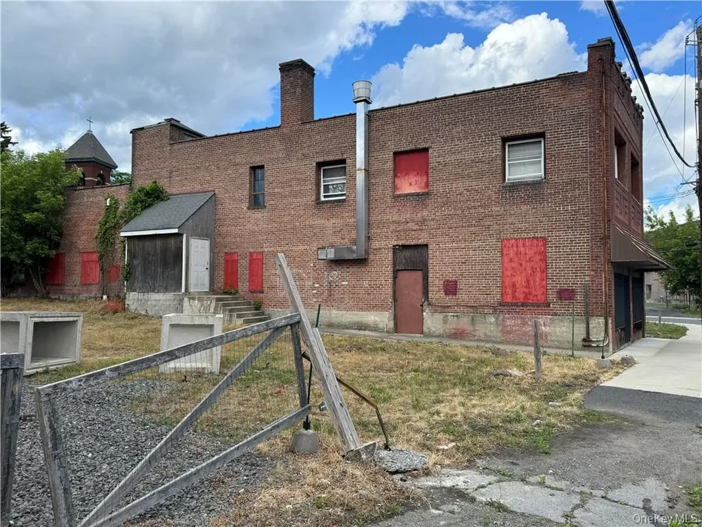 8 Franklin Street Middletown NY 10940