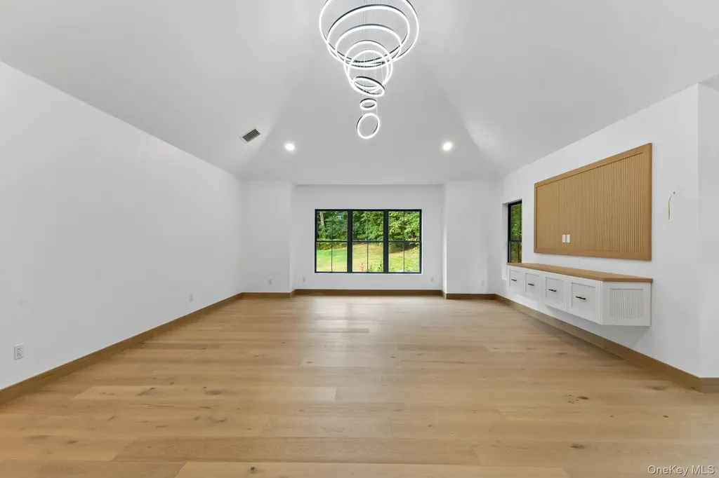 22 Whippoorwill Road E Armonk NY 10504