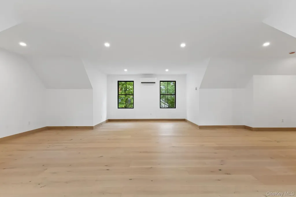 22 Whippoorwill Road E Armonk NY 10504