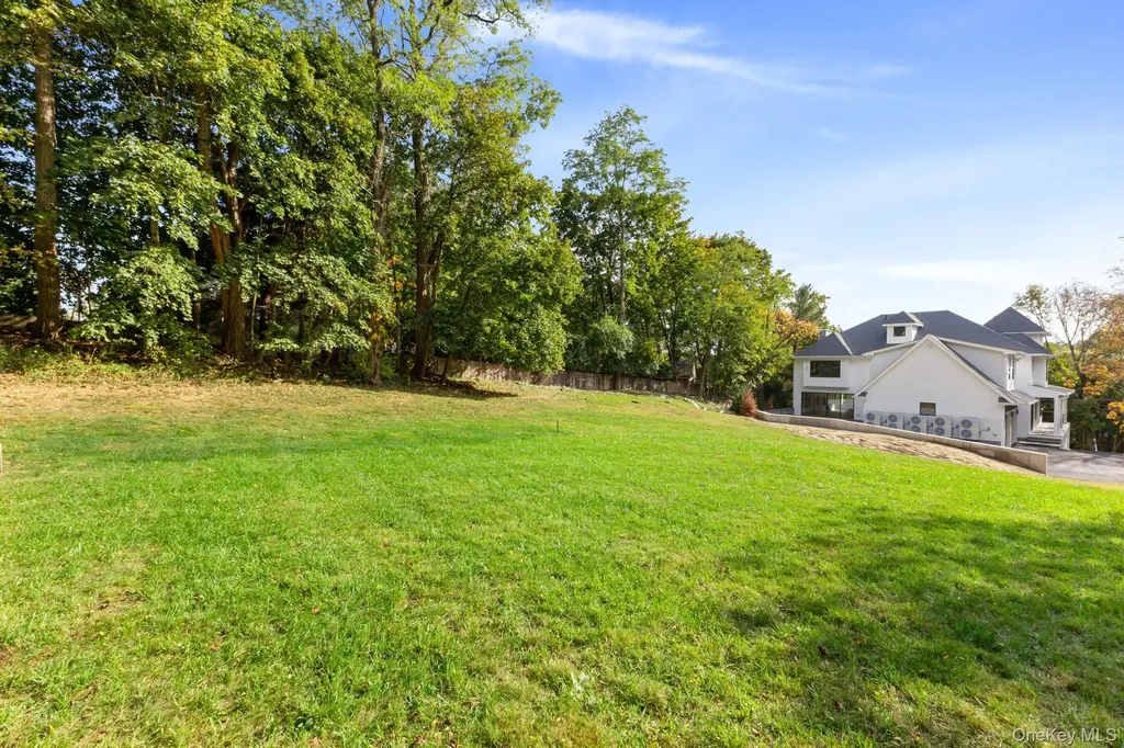 22 Whippoorwill Road E Armonk NY 10504