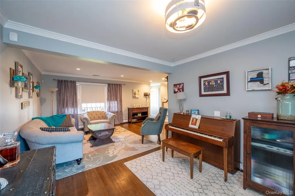 74 Broadway Bethpage NY 11714