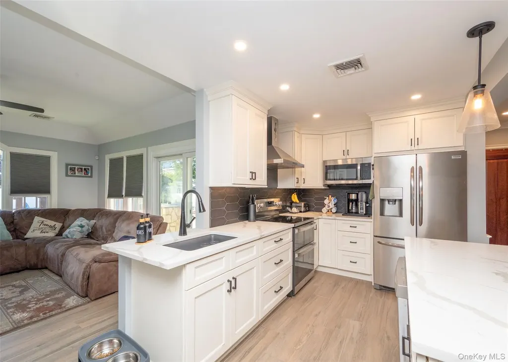 74 Broadway Bethpage NY 11714