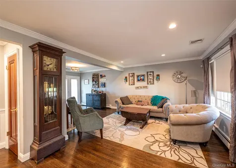 74 Broadway Bethpage NY 11714