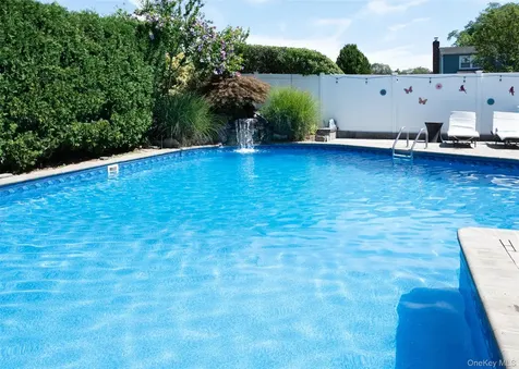 74 Broadway Bethpage NY 11714