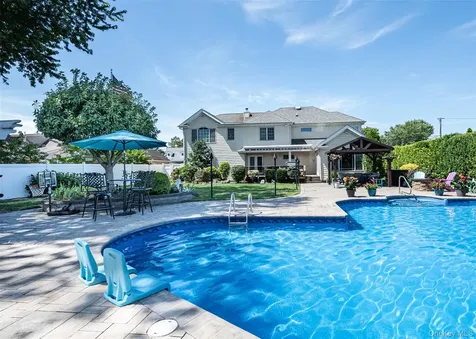 74 Broadway Bethpage NY 11714