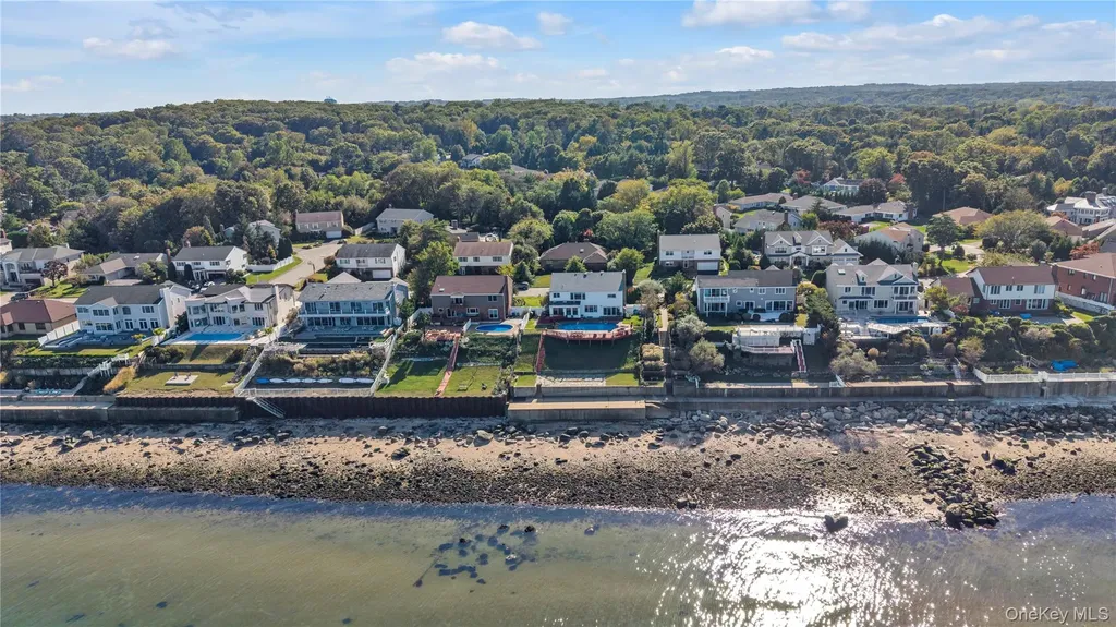 43 Oak Point Drive N Bayville NY 11709